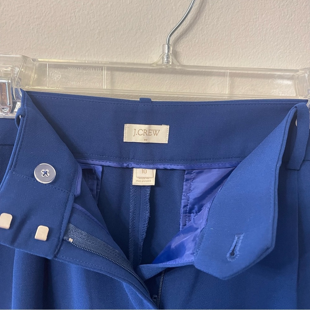 J. Crew pleated straight leg dress pants
Size 10